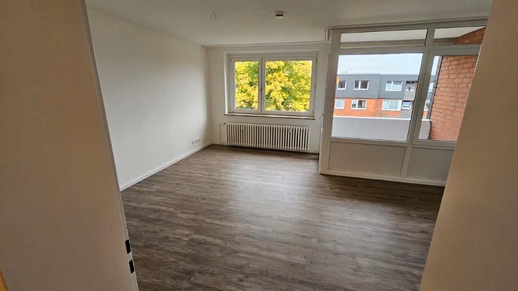 Wohnung zur Miete 400 € 1 Zimmer 33 m²<br/>Wohnfläche 3.<br/>Geschoss ab sofort<br/>Verfügbarkeit Felix-Mendelssohn-Straße 16 Hoheluft Rendsburg 24768