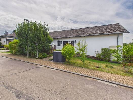 Einfamilienhaus zum Kauf 385.000 € 5 Zimmer 171 m² 567 m² Grundstück Riegelsberg Riegelsberg 66292