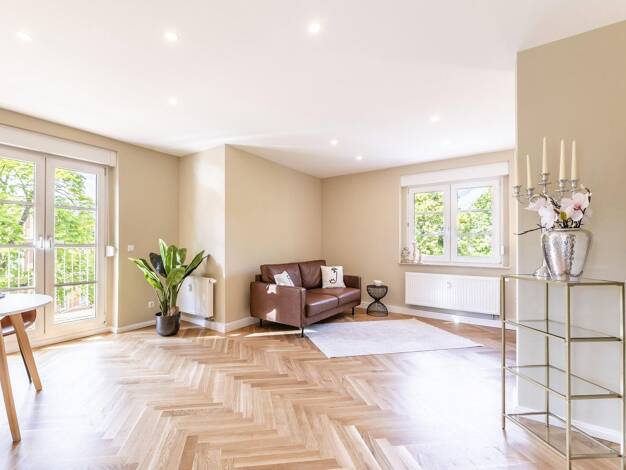 Wohnung zum Kauf provisionsfrei 329.000 € 3 Zimmer 76,2 m² 2. Geschoss Saarplatz 8 Coschütz/Gittersee Ortsamtsbereich Plauen 01189