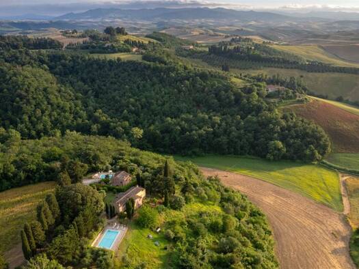Haus zum Kauf 1.350.000 € 290 m² 14.320 m² Grundstück Volterra 56048