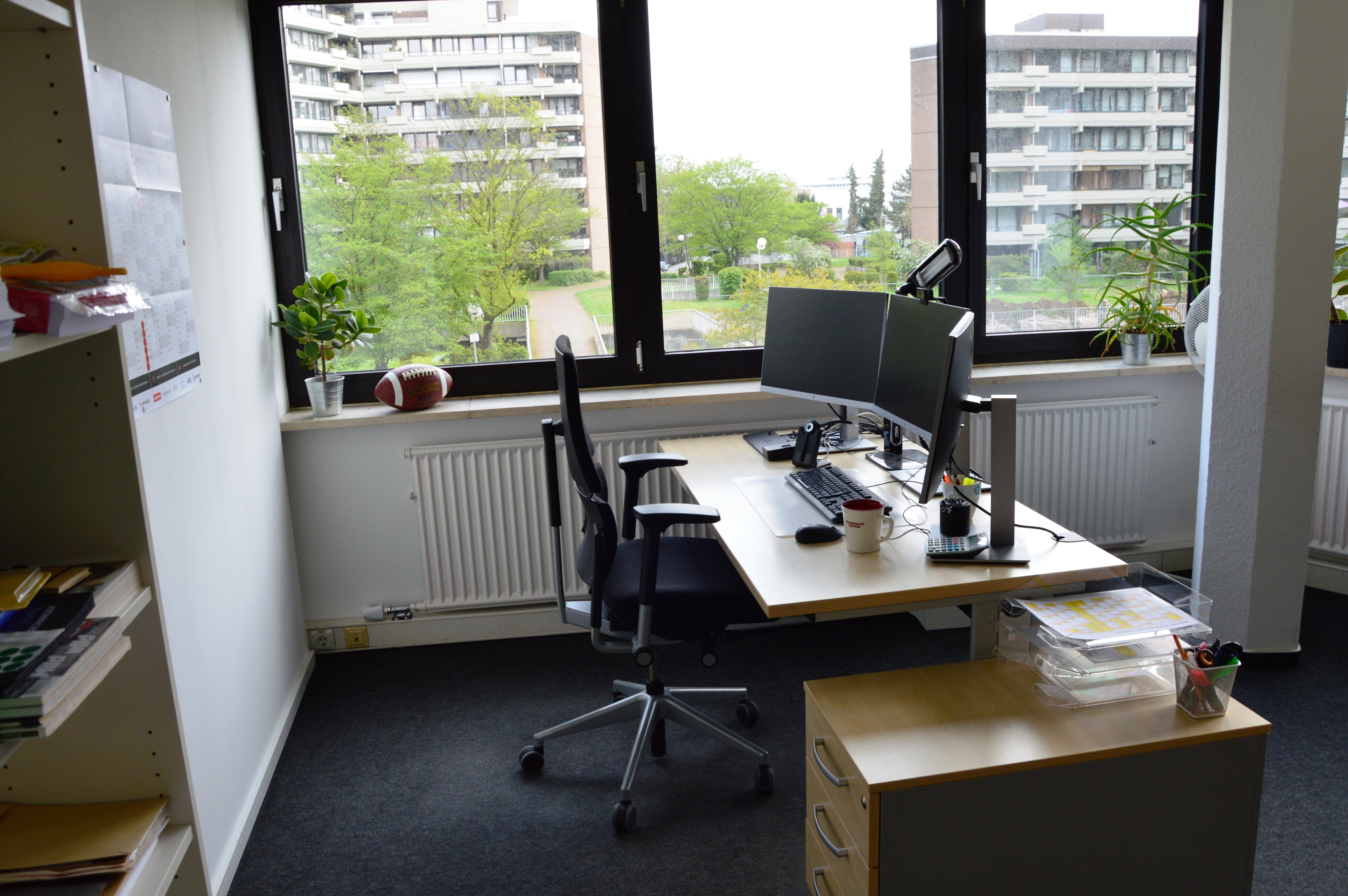 Bürofläche zur Miete provisionsfrei 210 € 1 Zimmer 16 m²<br/>Bürofläche Westhoven Köln 51149