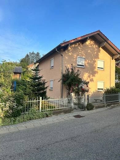 Einfamilienhaus zum Kauf 240.000 € 5 Zimmer 110 m² 416 m² Grundstück frei ab sofort Zeholfing Landau an der Isar 94405