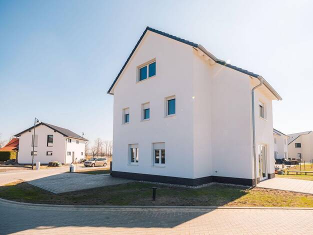Reihenendhaus zur Miete - Erstbezug 1.595 € 4 Zimmer 135 m² 275 m² Grundstück Zum Wiesengraben 27 Gallen Jesewitz 04838