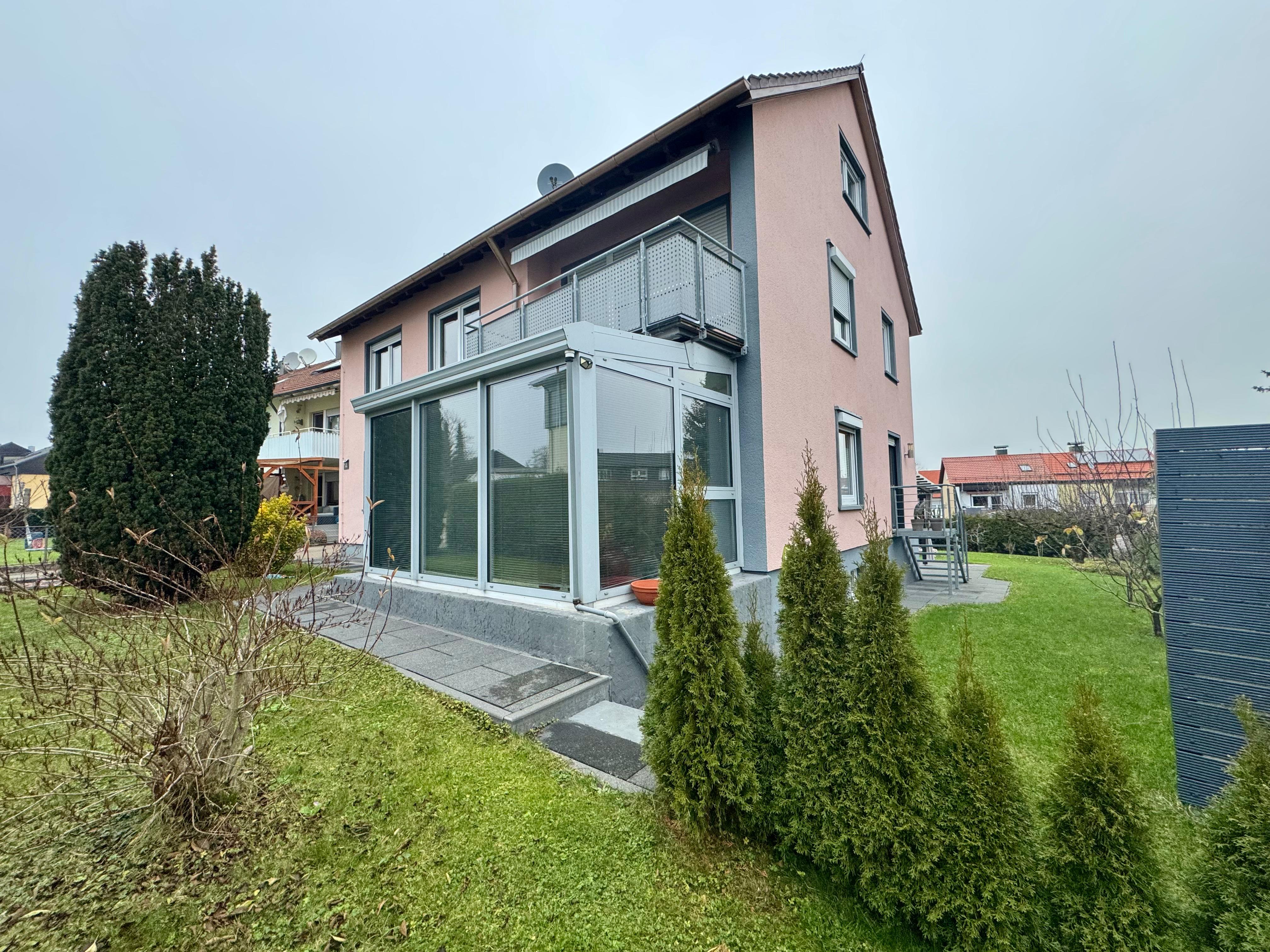 Einfamilienhaus zum Kauf 699.000 € 10 Zimmer 215 m²<br/>Wohnfläche 887 m²<br/>Grundstück Heubach Heubach 73540