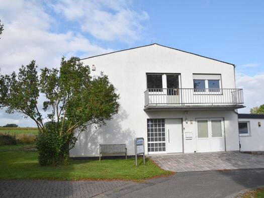 Einfamilienhaus zum Kauf provisionsfrei 225.000 € 5 Zimmer 159 m² 7.126 m² Grundstück frei ab sofort Am Bahnhof 10 Borgholz Borgentreich 34434