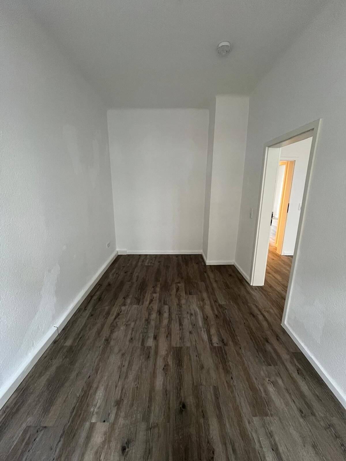 Property thumbnail 12