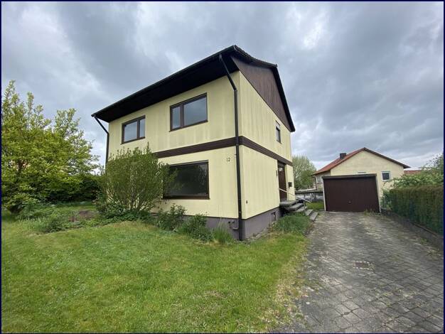 Einfamilienhaus zum Kauf 255.000 € 4 Zimmer 140 m² 594 m² Grundstück Traßlberg Poppenricht 92284