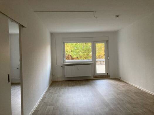 Wohnung zur Miete 440 € 3 Zimmer 71,8 m² 2. Geschoss frei ab 01.06.2026 Konstantin-Ziolkowski-Straße 20 Gotha 99867