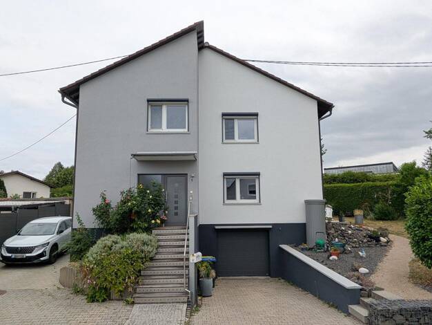 Mehrfamilienhaus zum Kauf provisionsfrei 550.000 € 6 Zimmer 186 m² 737 m² Grundstück Friedrich-Ebert-Straße 1 Hainchen Limeshain 63694