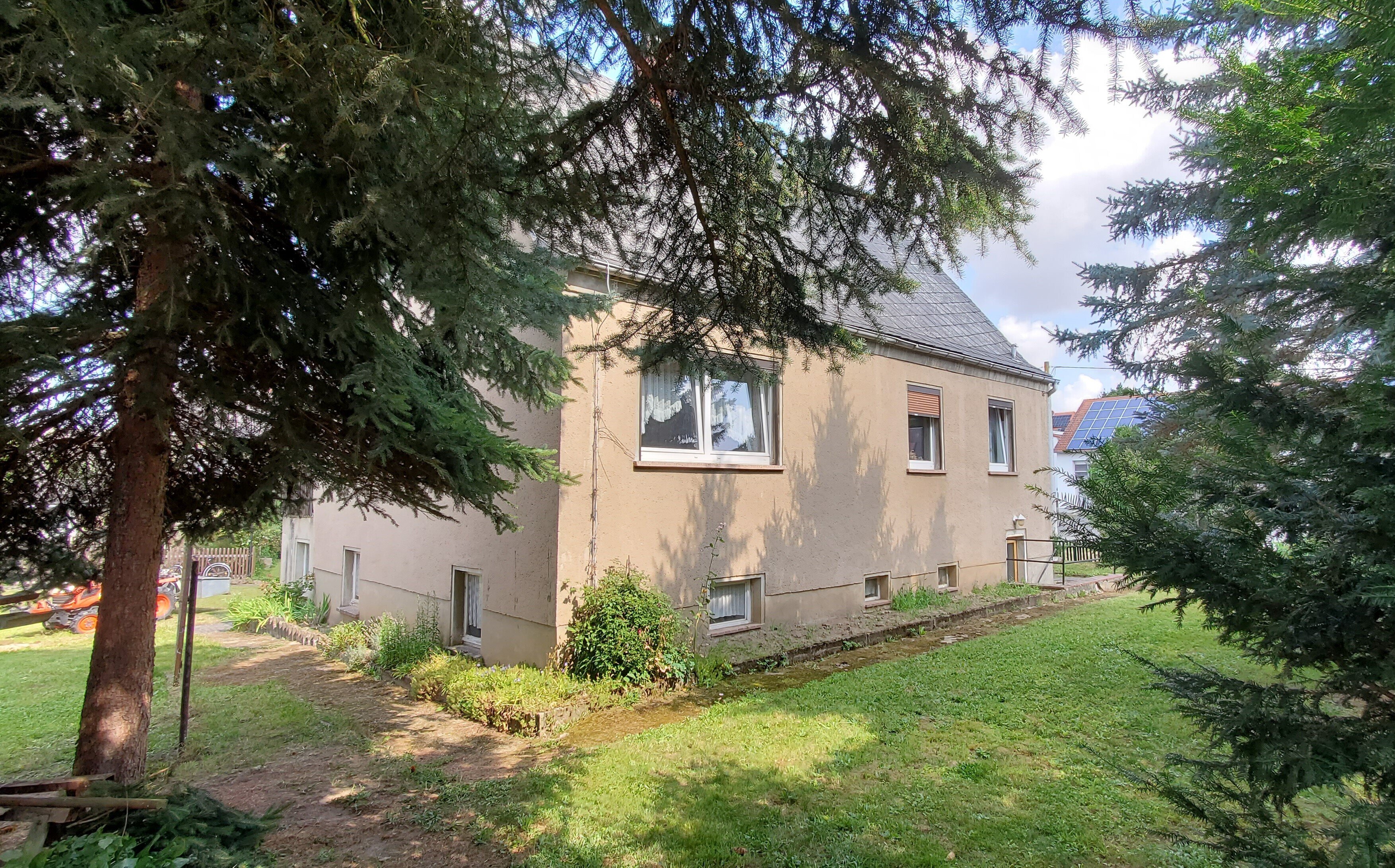 Einfamilienhaus zum Kauf 186.500 € 6 Zimmer 120 m²<br/>Wohnfläche 940 m²<br/>Grundstück ab sofort<br/>Verfügbarkeit Niedergräfenhain 14 c Niedergräfenhain Geithain 04643