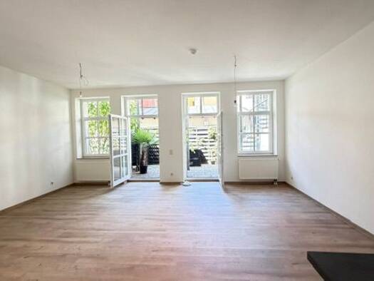 Terrassenwohnung zum Kauf 235.000 € 2 Zimmer 78 m² 3 Geschosse frei ab sofort Hördlertorstraße 2 Schwabach Schwabach 91126