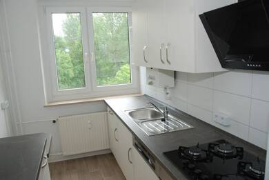 Wohnung zur Miete 385 € 3 Zimmer 70,2 m² 3. Geschoss frei ab 01.08.2025 Clausewitzstr. 9 Yorckgebiet 232 Chemnitz 09130