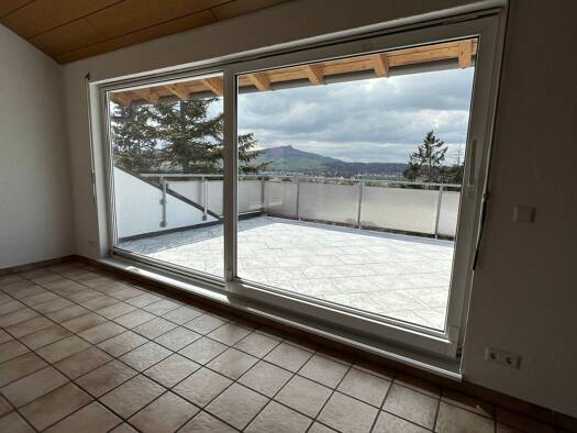 Wohnung zur Miete 1.200 € 3,5 Zimmer 122 m² frei ab 01.05.2026 Neuhausen Engen 78234