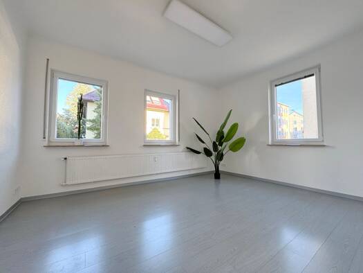 Wohnung zur Miete 1.279 € 3,5 Zimmer 80 m² 4 Geschosse frei ab sofort Degerloch Stuttgart 70597