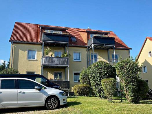 Wohnung zur Miete 340 € 2 Zimmer 62 m² 1. Geschoss frei ab 01.05.2026 Neukirchen Neukirchen/Erzgebirge 09221