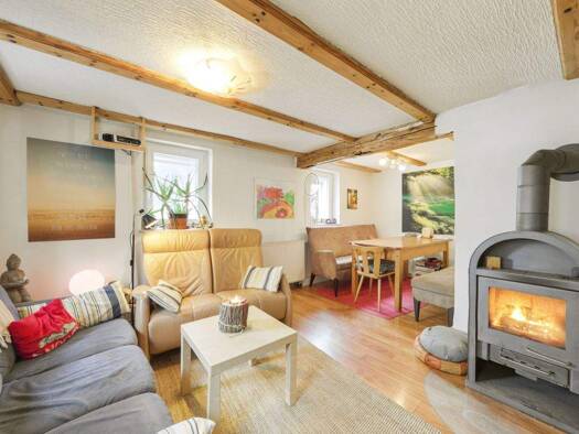 Einfamilienhaus zum Kauf 249.000 € 7 Zimmer 170 m² 757 m² Grundstück Borsbach Flachslanden 91604