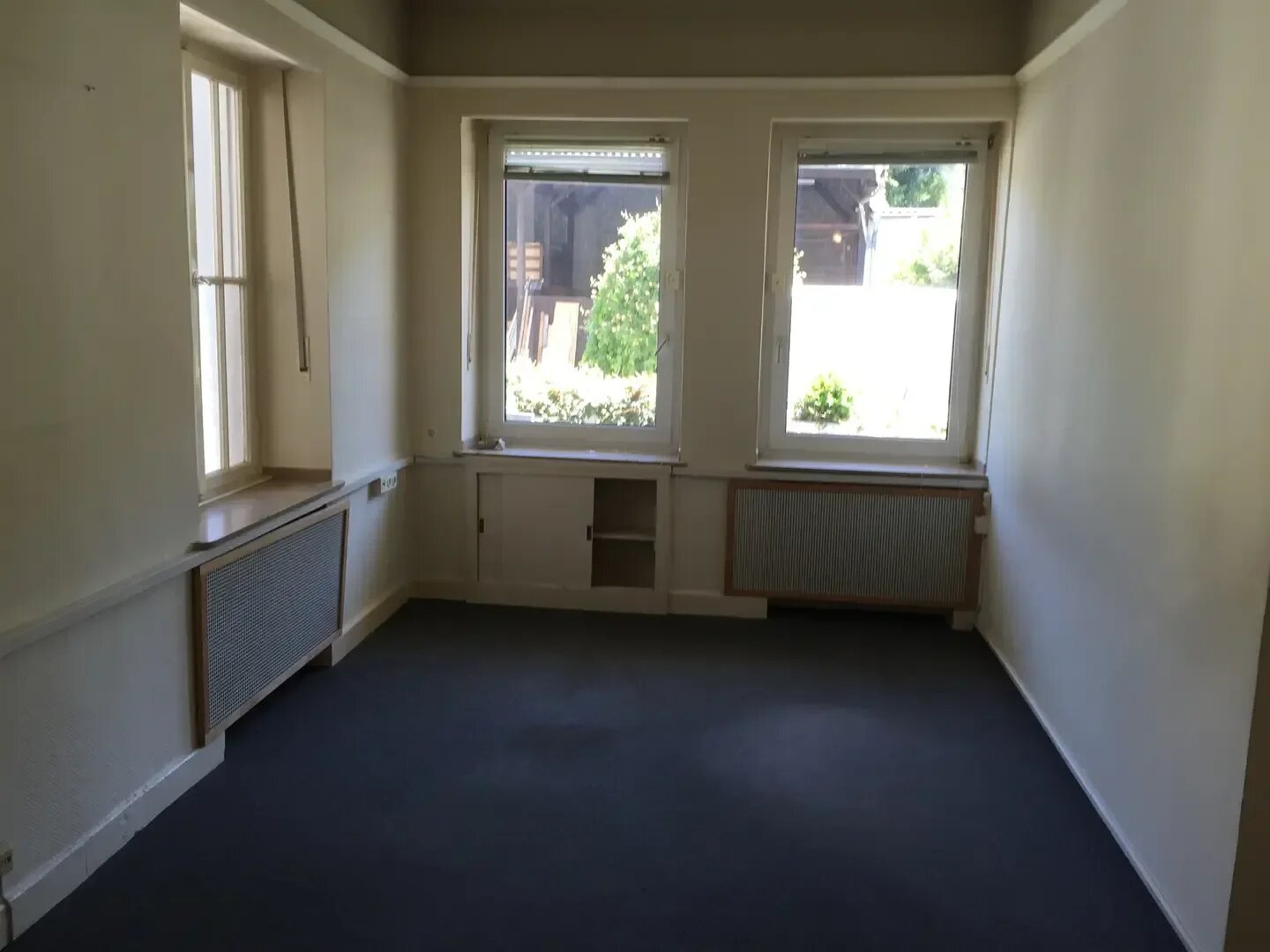 Wohnung zur Miete 700 € 4 Zimmer 98 m²<br/>Wohnfläche ab sofort<br/>Verfügbarkeit Weissenburger Straße Panneschopp Aachen 52068