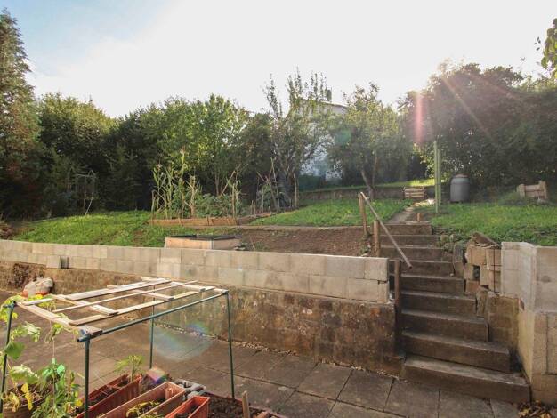 Mehrfamilienhaus zum Kauf als Kapitalanlage geeignet 799.000 € 14 Zimmer 330 m² 757,2 m² Grundstück Sondelfingen Reutlingen 72766