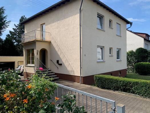 Mehrfamilienhaus zum Kauf 565.000 € 6 Zimmer 143 m² 533 m² Grundstück frei ab 01.10.2026 Hunsrückstraße 30 Nordenstadt Wiesbaden 65205