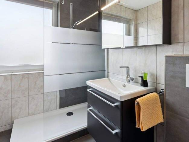 Wohnung zum Kauf 149.000 € 2,5 Zimmer 75 m² 1. Geschoss Horst Essen / Horst 45279