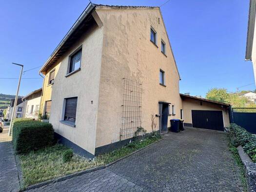Einfamilienhaus zum Kauf 229.000 € 8 Zimmer 214 m² 618 m² Grundstück Ommersheim Mandelbachtal / Ommersheim 66399