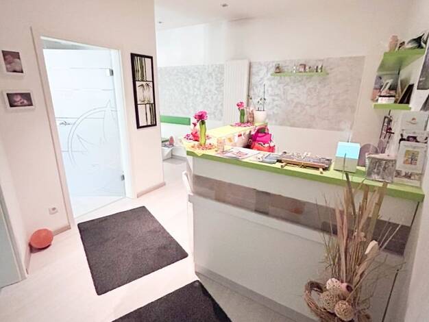 Praxisfläche zum Kauf 599.000 € 14 Zimmer 157 m² Bürofläche Meeder 96484