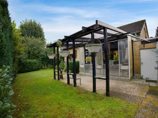 Einfamilienhaus zum Kauf 300.000 € 5 Zimmer 125 m² 453 m² Grundstück frei ab sofort Kellen Kleve 47533