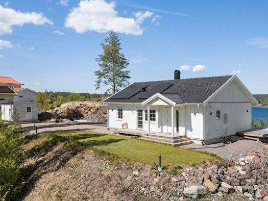 Einfamilienhaus zum Kauf 529.500 € 5 Zimmer 96 m² 2.212 m² Grundstück Valdemarsvik 61595