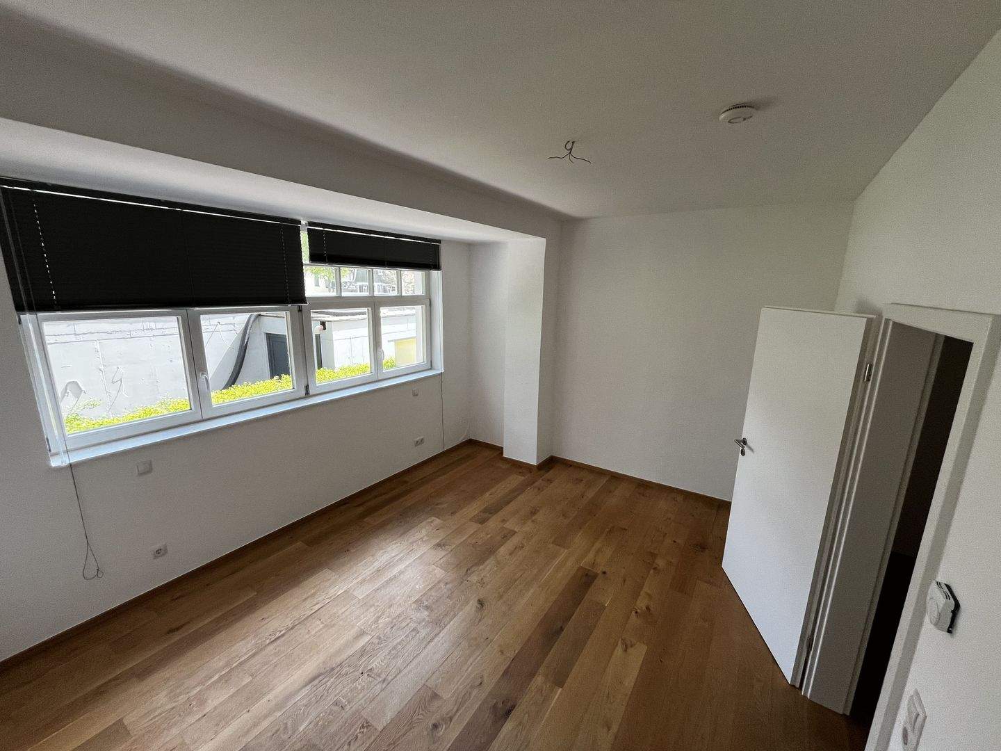 Immobilie in Königsfeld im Schwarzwald - Elegante Erdgeschosswohnung mit Traumterrasse - Bild 3