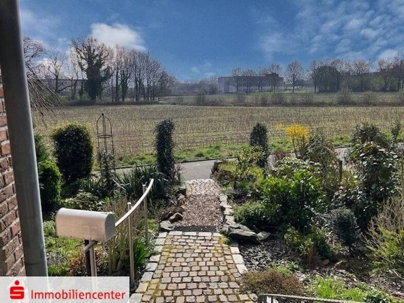 Reihenmittelhaus zum Kauf 279.000 € 7 Zimmer 152,7 m² 213 m² Grundstück Hardt Dorsten 46282