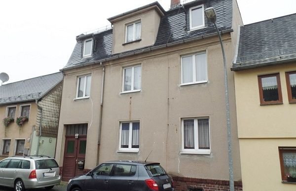 Mehrfamilienhaus zum Kauf provisionsfrei 83.000 € 5 Zimmer 120 m²<br/>Wohnfläche 150 m²<br/>Grundstück ab sofort<br/>Verfügbarkeit Greiz Greiz 07973