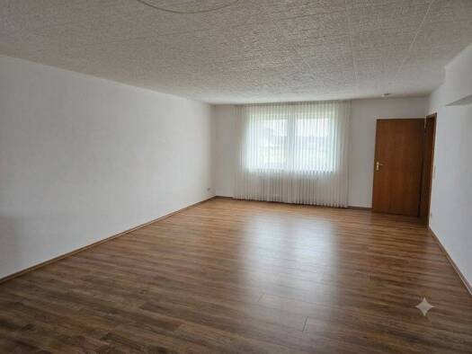 Wohnung zur Miete 800 € 3 Zimmer 94 m² 2 Geschosse frei ab 01.12.2026 Neuweiler Sulzbach/Saar 66280