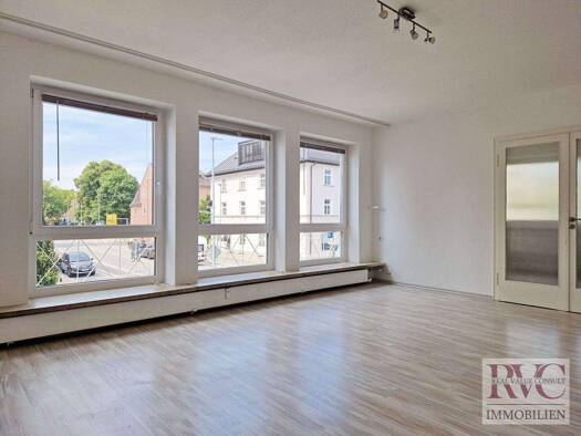 Wohnung zum Kauf 349.000 € 4 Zimmer 95 m² Freilassing 83395