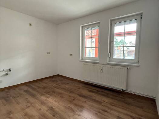 Wohnung zur Miete 580 € 3 Zimmer 96,4 m² 1. Geschoss frei ab 01.10.2025 Nessetal 99869