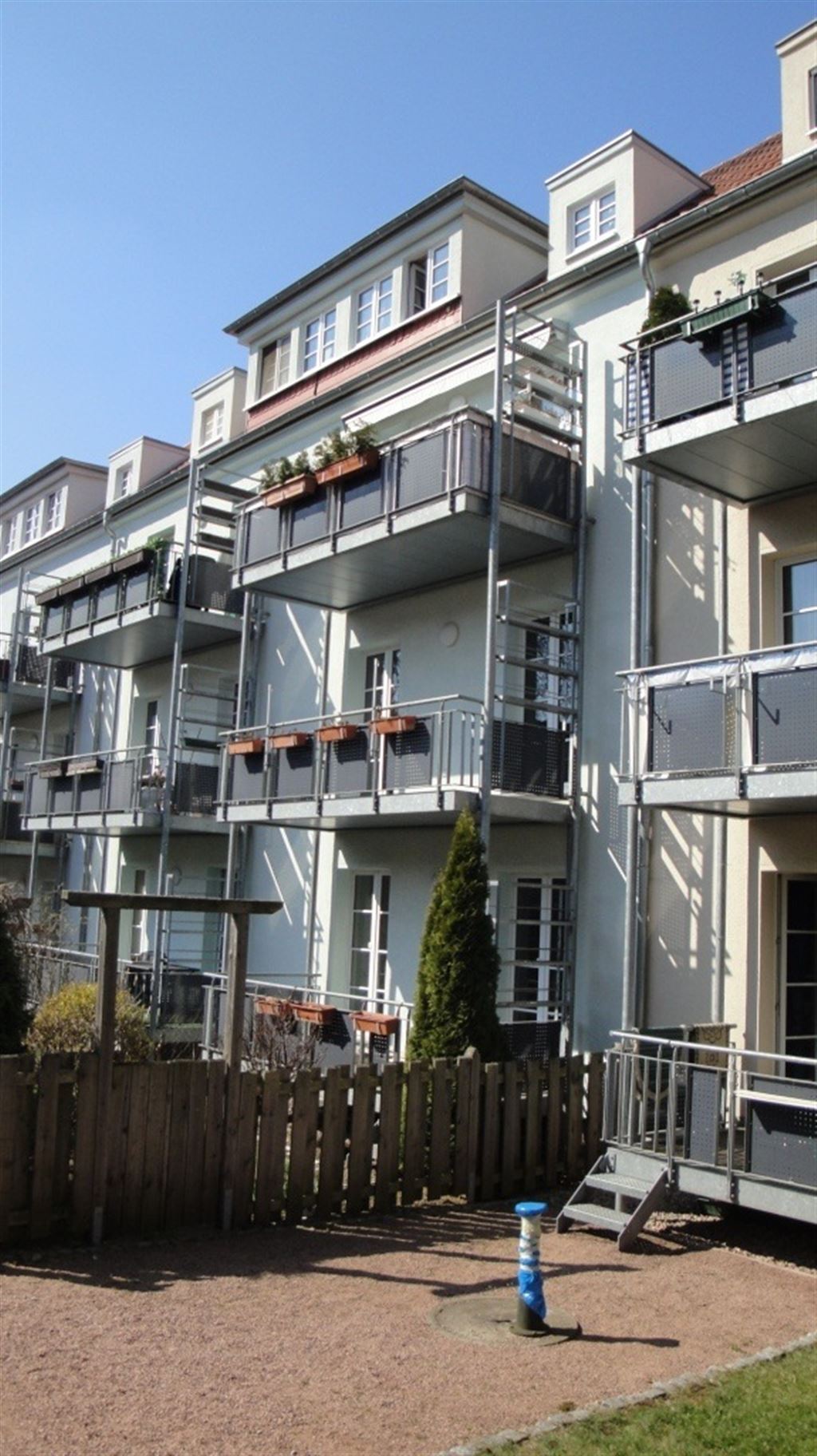 Maisonette zum Kauf 98.000 € 4 Zimmer 92 m²<br/>Wohnfläche ab sofort<br/>Verfügbarkeit Ulrich-von-Hutten-Straße 12 Eisenach Eisenach , Thür 99817