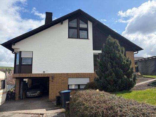 Mehrfamilienhaus zum Kauf als Kapitalanlage geeignet 598.000 € 11 Zimmer 320 m² 1.032 m² Grundstück Im Hargarten 18 Pluwig 54316