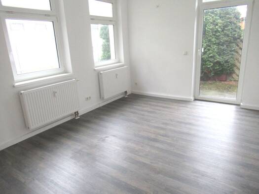 Wohnung zur Miete 450 € 2 Zimmer 58 m² EG frei ab sofort Werdau 08412