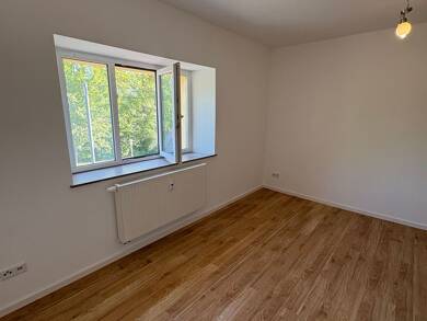 Wohnung zur Miete 795 € 3 Zimmer 83 m² Geschoss 1/2 frei ab sofort Gundelsheim 96163