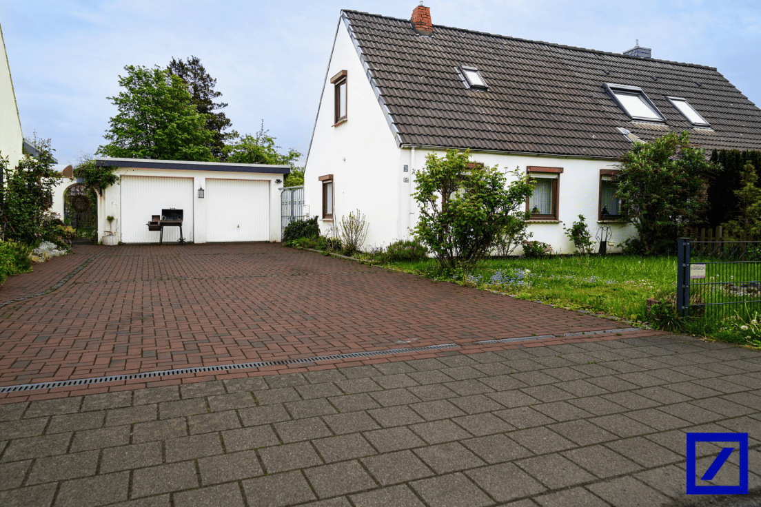 Doppelhaushälfte zum Kauf, Ost