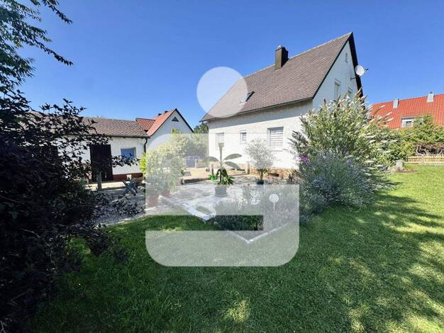 Mehrfamilienhaus zum Kauf 298.000 € 4 Zimmer 93 m² 1.088 m² Grundstück Kümmersbruck 92245