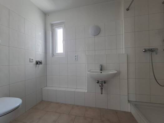 Wohnung zur Miete 497 € 2 Zimmer 63,9 m² 12. Geschoss frei ab 01.11.2026 Treuenbrietzener Straße 23 Märkisches Viertel Berlin 13439