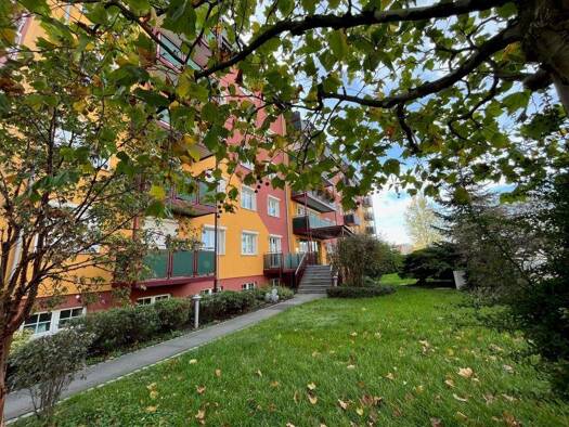 Wohnung zur Miete 405 € 2 Zimmer 47,8 m² 3. Geschoss Lange Straße 51 Weida Riesa 01587