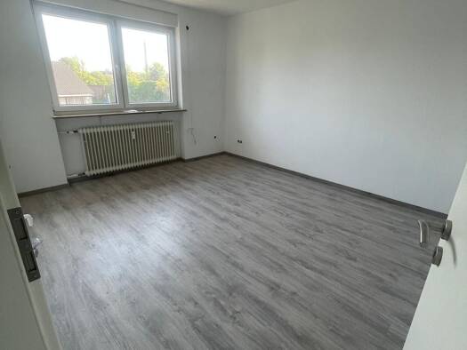 Wohnung zur Miete 600 € 1 Zimmer 40 m² Geschoss 2/4 frei ab 01.10.2026 Sandhofer Straße 228 Sandhofen Sandhofen 68307