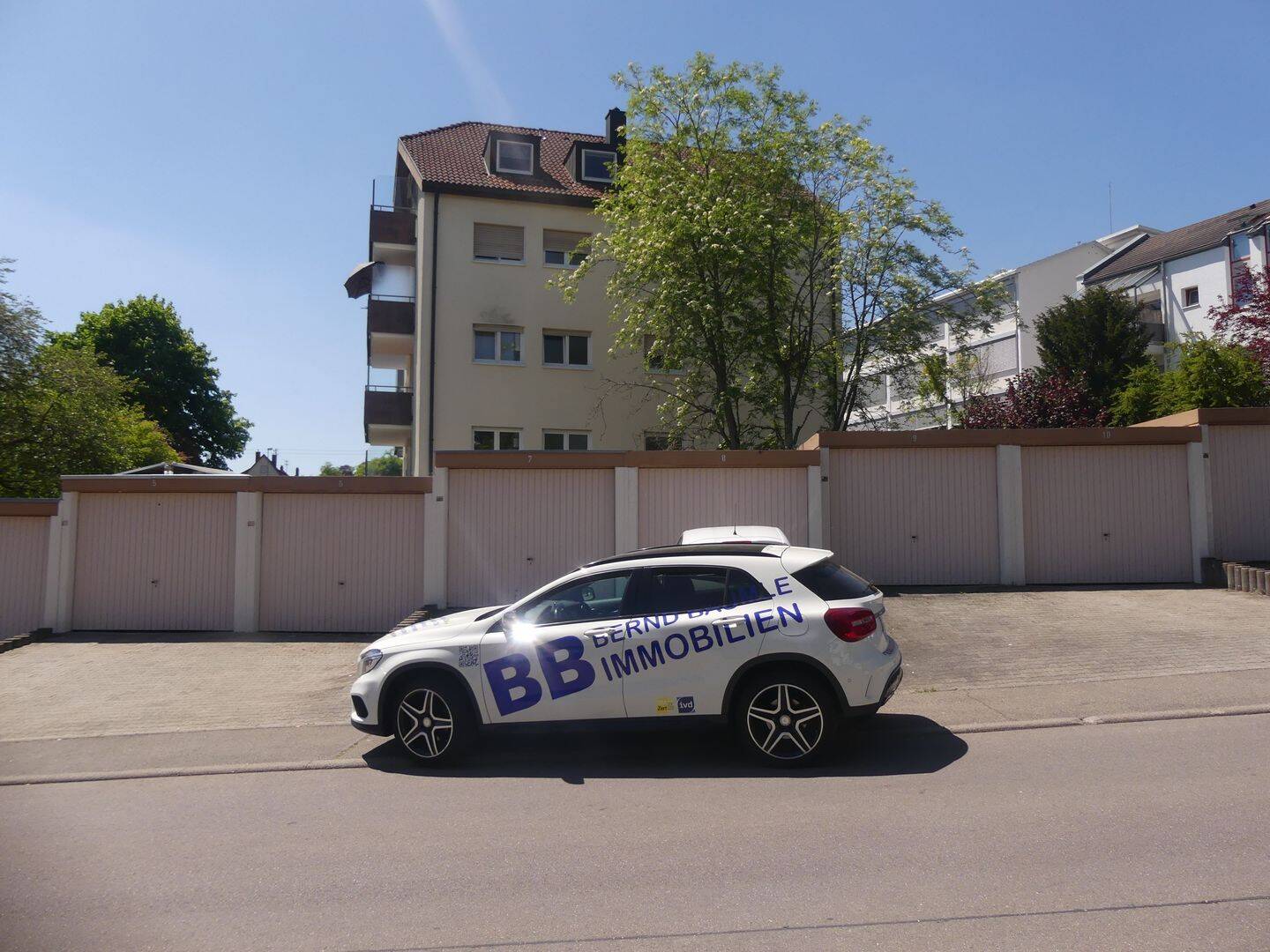 Schöne Wohnung mit Aussicht und viele Nutzungsmöglichkeiten für Eigennutzer sowie für Anleger!