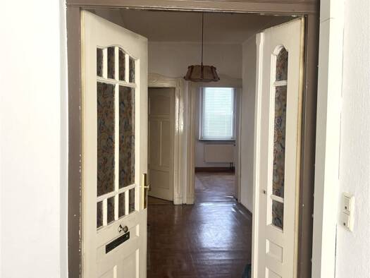 Mehrfamilienhaus zum Kauf 630.000 € 12 Zimmer 254 m² 493 m² Grundstück frei ab sofort Zweibrückenstraße 30 Forchheim Forchheim 91301