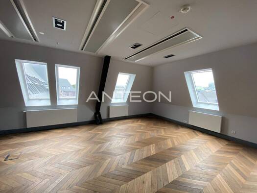 Bürofläche zur Miete 788,4 m² Bürofläche teilbar ab 306,7 m² Mühlenstraße 32 Altstadt Düsseldorf 40213