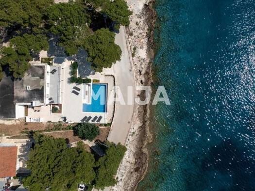 Villa zum Kauf 1.900.000 € 6 Zimmer 314 m² 1.100 m² Grundstück Sumartin 21425