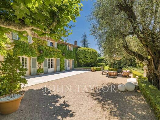 Einfamilienhaus zur Miete 8.500 € 280 m² 1.500 m² Grundstück Saint Martin-Le Miracle Mougins 06250