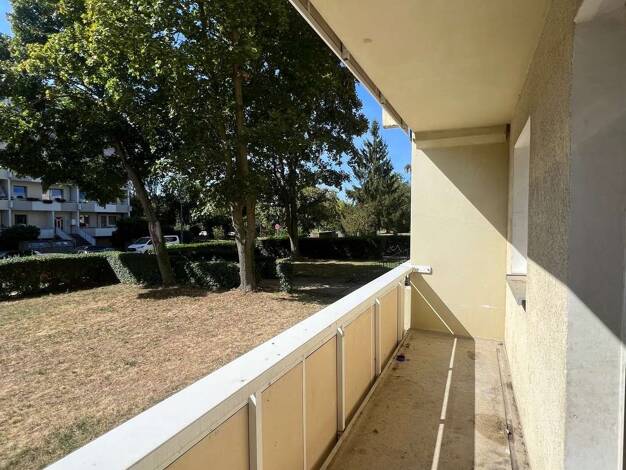 Wohnung zur Miete 490 € 3 Zimmer 69,9 m² EG Hans-Grade-Straße 85 Neu Olvenstedt Neu Olvenstedt 39130