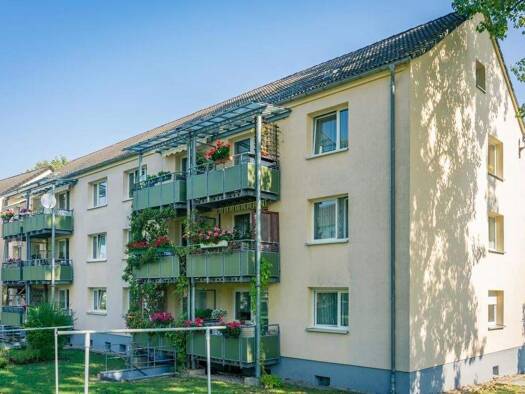 Wohnung zur Miete 330 € 2 Zimmer 49,8 m² 2. Geschoss frei ab 01.06.2026 Sterzelstr. 22 Siegmar Chemnitz 09117